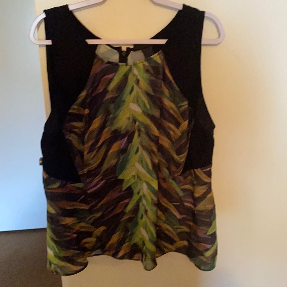 Multi color sleeveless blouse